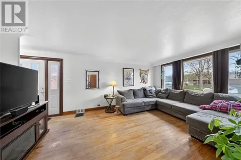 512 White Avenue Sudbury ON P3C 2G5