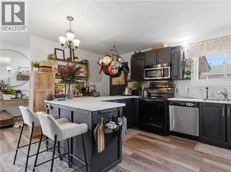 115 Gordon Drummond Avenue Stoney Creek ON L8J 1E9