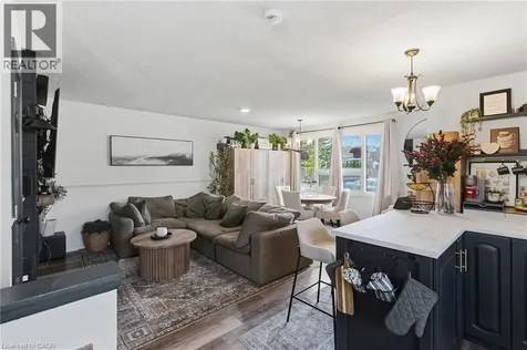 115 Gordon Drummond Avenue Stoney Creek ON L8J 1E9