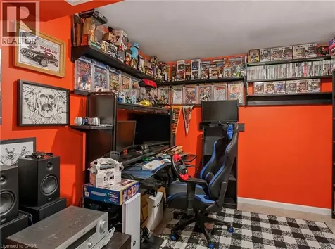 115 Gordon Drummond Avenue Stoney Creek ON L8J 1E9