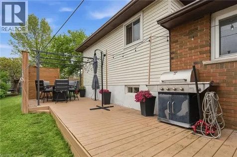 115 Gordon Drummond Avenue Stoney Creek ON L8J 1E9