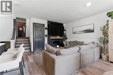 115 Gordon Drummond Avenue Stoney Creek ON L8J 1E9