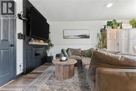 115 Gordon Drummond Avenue Stoney Creek ON L8J 1E9