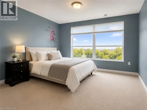 255 Keats Way Waterloo ON N2L 6N6