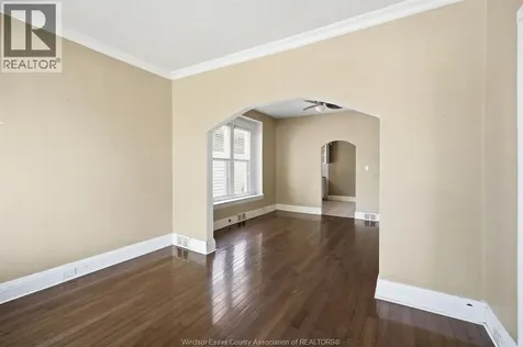 924 Marentette Avenue Windsor ON N9A 2A3