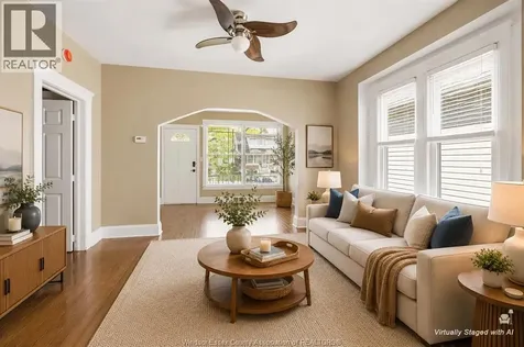 924 Marentette Avenue Windsor ON N9A 2A3