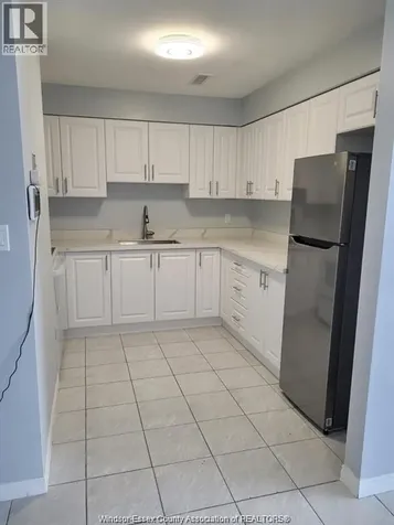 3875 Tecumseh Road East Windsor ON N8W 1T1