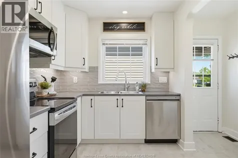 1075 Esdras Place Windsor ON N8S 2N1
