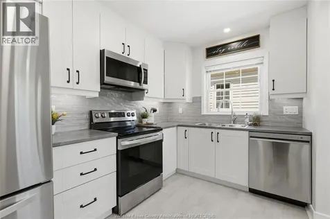 1075 Esdras Place Windsor ON N8S 2N1