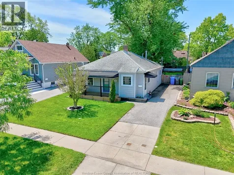 1075 Esdras Place Windsor ON N8S 2N1