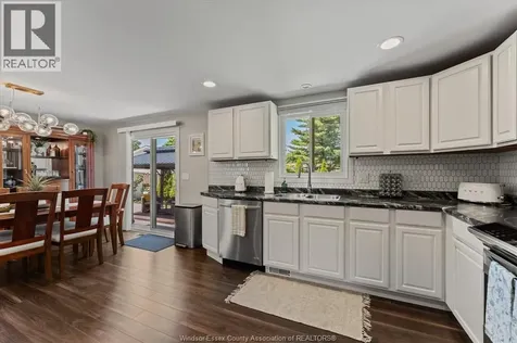 2895 Stillmeadow Windsor ON N8R 1M9