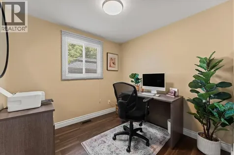 2895 Stillmeadow Windsor ON N8R 1M9