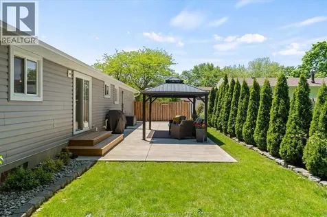 2895 Stillmeadow Windsor ON N8R 1M9