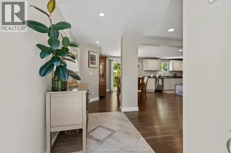 2895 Stillmeadow Windsor ON N8R 1M9