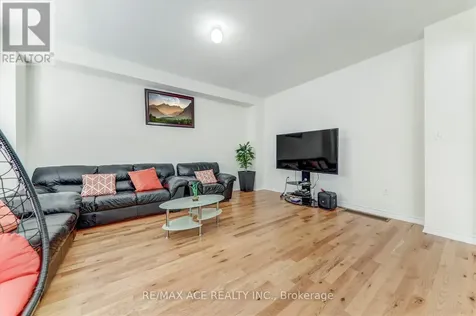 1152 Skyridge Boulevard Pickering ON L1X 0M4