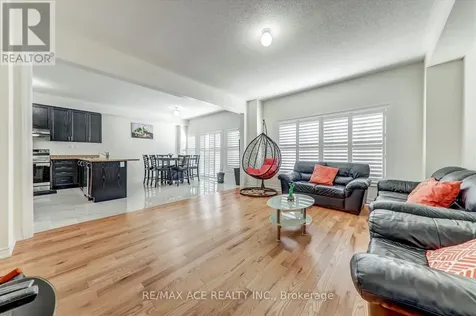 1152 Skyridge Boulevard Pickering ON L1X 0M4