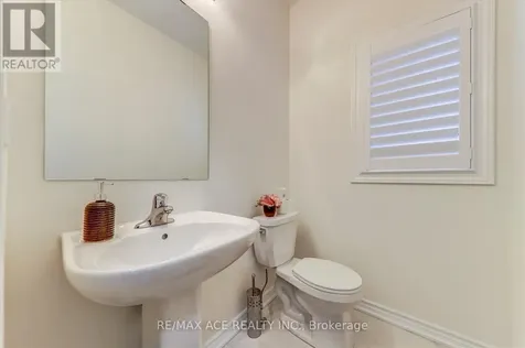 1152 Skyridge Boulevard Pickering ON L1X 0M4