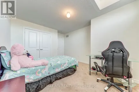 1152 Skyridge Boulevard Pickering ON L1X 0M4
