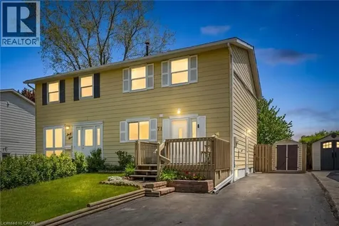 71 Blackhorne Drive Kitchener ON N2E 1T5