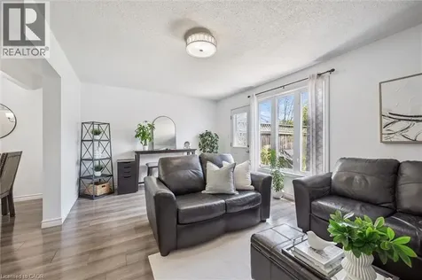 71 Blackhorne Drive Kitchener ON N2E 1T5