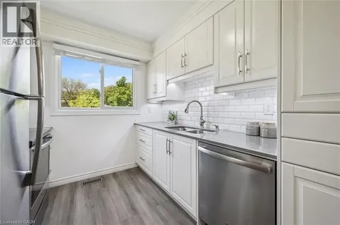 71 Blackhorne Drive Kitchener ON N2E 1T5