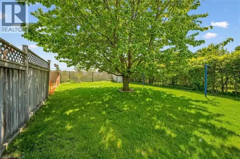 71 Blackhorne Drive Kitchener ON N2E 1T5