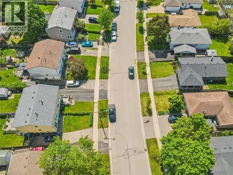 71 Blackhorne Drive Kitchener ON N2E 1T5