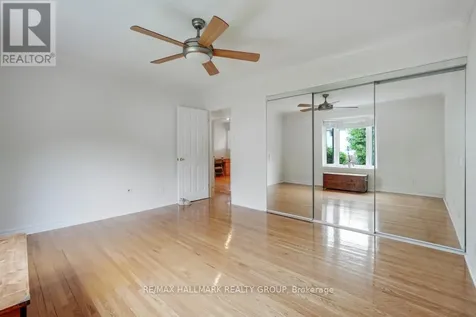 39 Parkwood Crescent Ottawa ON K1B 3J5