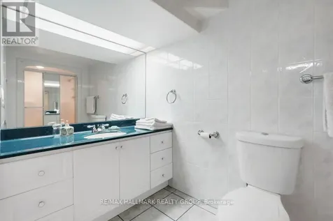 39 Parkwood Crescent Ottawa ON K1B 3J5