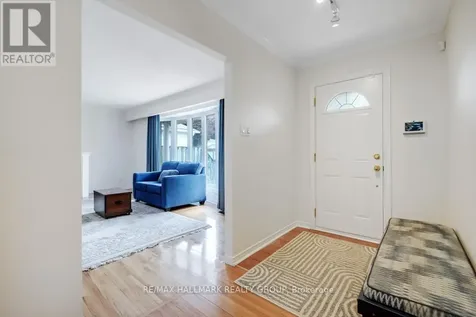 39 Parkwood Crescent Ottawa ON K1B 3J5