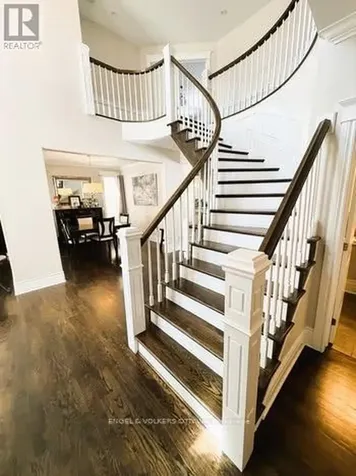 29 Franklin Cathcart Crescent Ottawa ON K2S 2A7