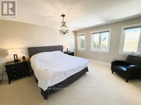 29 Franklin Cathcart Crescent Ottawa ON K2S 2A7