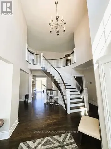 29 Franklin Cathcart Crescent Ottawa ON K2S 2A7