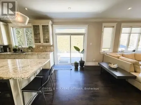 29 Franklin Cathcart Crescent Ottawa ON K2S 2A7