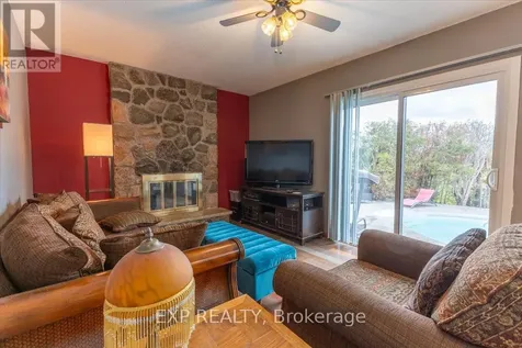 6383 Larmond Avenue Ottawa ON K1C 2J9