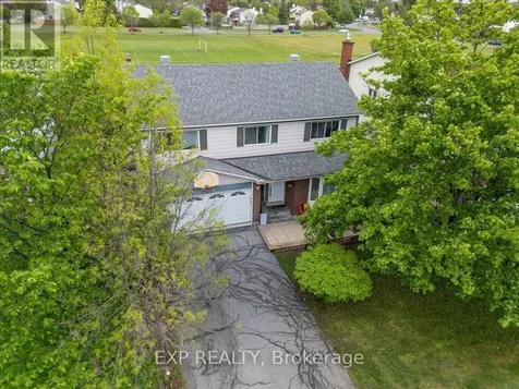 6383 Larmond Avenue Ottawa ON K1C 2J9