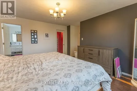 6383 Larmond Avenue Ottawa ON K1C 2J9