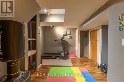 6383 Larmond Avenue Ottawa ON K1C 2J9