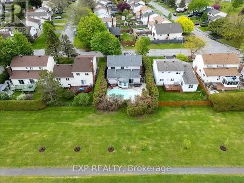 6383 Larmond Avenue Ottawa ON K1C 2J9