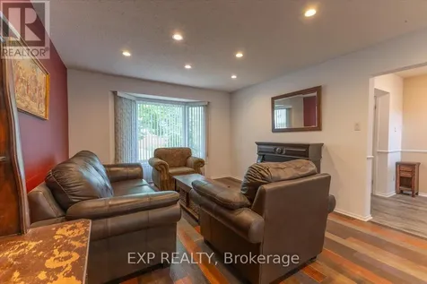 6383 Larmond Avenue Ottawa ON K1C 2J9