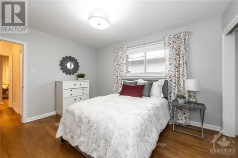 1132 Cline Crescent Ottawa ON K2C 2P2