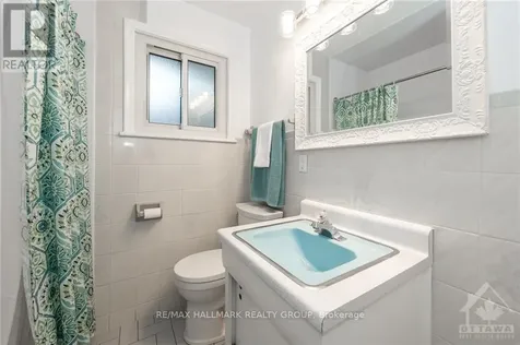 1132 Cline Crescent Ottawa ON K2C 2P2