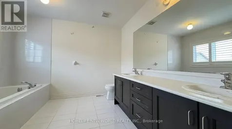 114 Hua Du Avenue Markham (berczy) ON L6C 0P9
