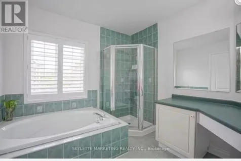 100 Emery Hill Boulevard Markham (berczy) ON L6C 2S6