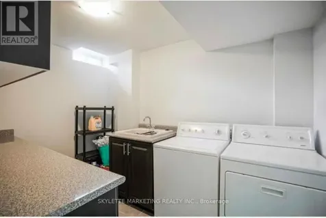 100 Emery Hill Boulevard Markham (berczy) ON L6C 2S6