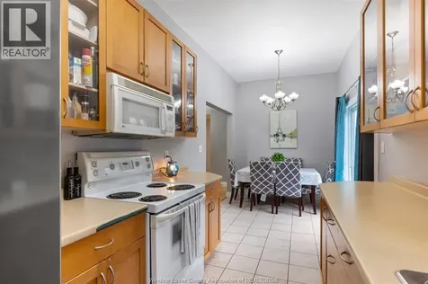 576 Ducharme Windsor ON N9G 1K4