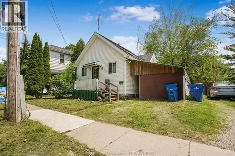 8 Gray Street Chatham ON N7M 1S6