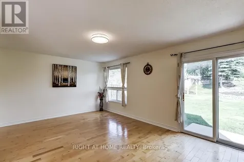 402 Lausanne Crescent Waterloo ON N2T 2X6