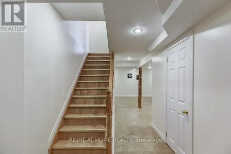 402 Lausanne Crescent Waterloo ON N2T 2X6