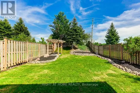 402 Lausanne Crescent Waterloo ON N2T 2X6